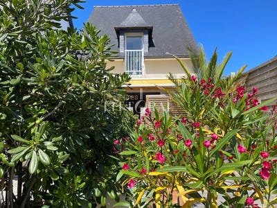 /international/fr/perros-guirec-brittany-120096839456/