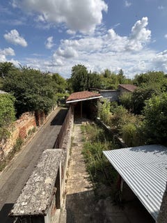/international/fr/montesquieu-volvestre-midi-pyrenees-310101133790/