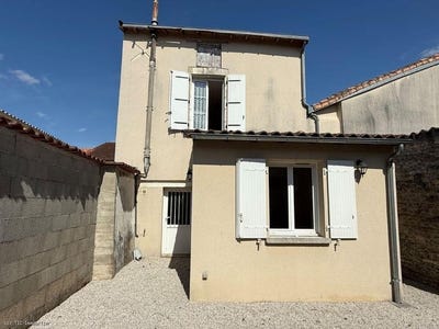 /international/fr/ruffec-charente-310101110929/?lang=it