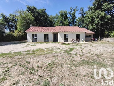 /international/fr/gourge-charente-310101483590/