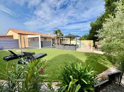 /international/fr/le-landreau-pays-de-la-loire-310099975153/