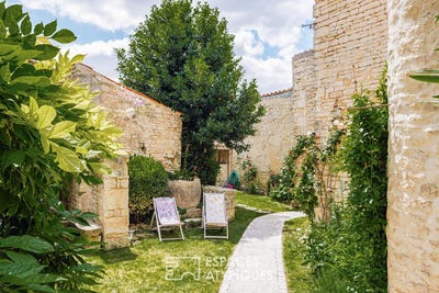 /international/fr/mauze-sur-le-mignon-charente-310101357752/?lang=en