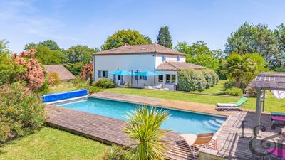/international/fr/pinel-hauterive-aquitaine-310109719638/