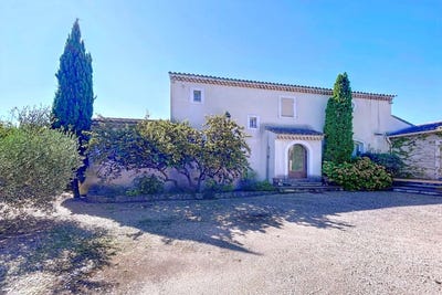 /international/fr/maillane-provence-alpes-cote-d-azur-310103016333/