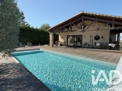 /international/fr/cadours-midi-pyrenees-310107468534/
