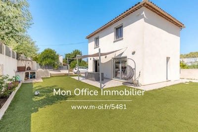 /international/fr/gignac-la-nerthe-provence-alpes-cote-d-azur-310100444693/