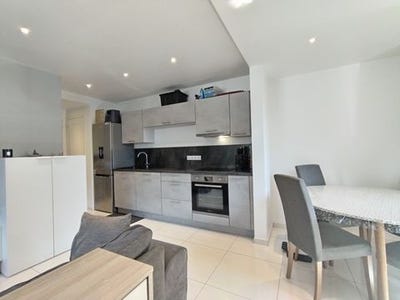 /international/fr/antibes-provence-alpes-cote-d-azur-310101383450/