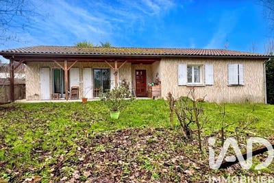 /international/fr/barbezieux-saint-hilaire-charente-310104981411/