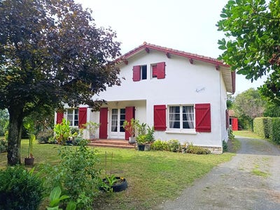 /international/fr/vielle-saint-girons-aquitaine-310105925136/