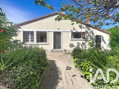 /international/fr/villenouvelle-charente-310108134162/