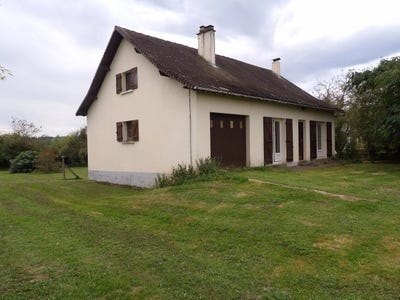 /international/fr/jumilhac-le-grand-aquitaine-310099899007/