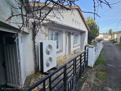 /international/fr/lavelanet-midi-pyrenees-310109021456/