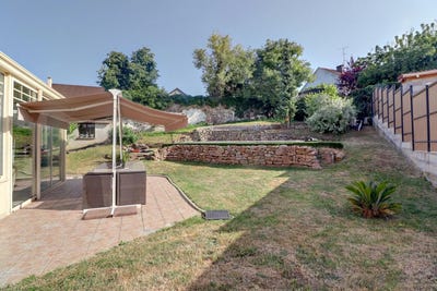 /international/fr/jouy-le-moutier-ile-de-france-310100493968/
