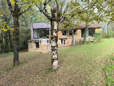 /international/fr/saint-leon-sur-vezere-aquitaine-120095668734/?lang=zh-cn
