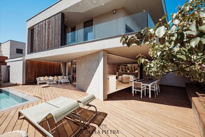 /international/fr/castelnau-le-lez-languedoc-roussillon-310109330028/