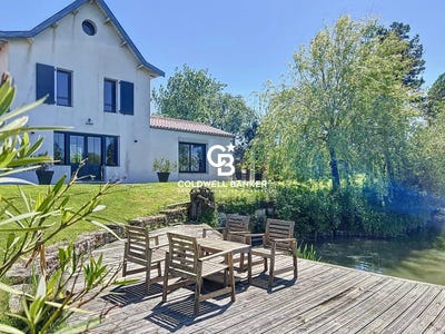 /international/fr/marans-charente-310104318324/