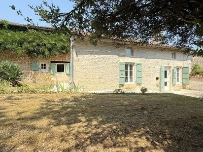 /international/fr/villefagnan-charente-310107626428/