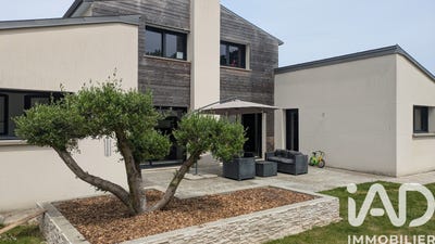 /international/fr/plelo-brittany-310108455978/