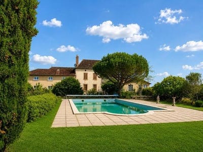 /international/fr/montirat-midi-pyrenees-310109731432/