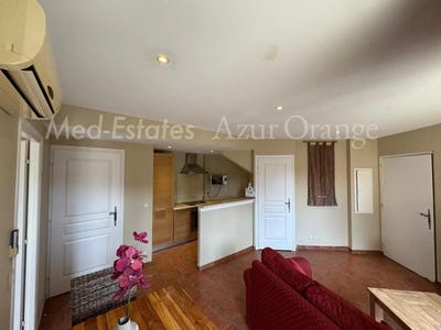/international/fr/sainte-maxime-provence-alpes-cote-d-azur-310100961802/?lang=en