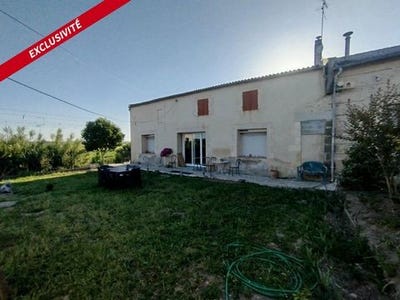 /international/fr/lamothe-landerron-aquitaine-310108404509/