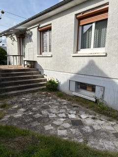 /international/fr/villeneuve-la-guyard-burgundy-310106999198/