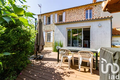 /international/fr/aizenay-pays-de-la-loire-310100542593/?lang=de