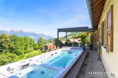 /international/fr/la-combe-de-lancey-rhone-310108466371/