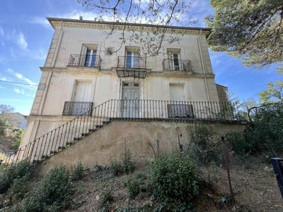 /international/fr/corneilhan-languedoc-roussillon-310108556373/