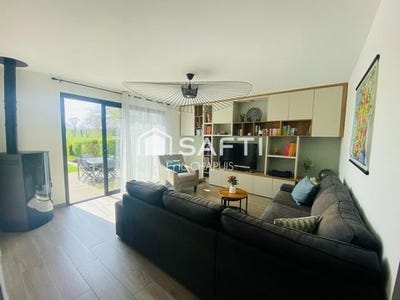 /international/fr/noyal-chatillon-sur-seiche-brittany-310107221774/