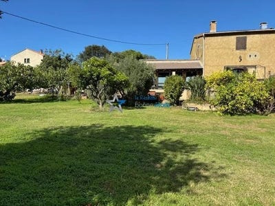 /international/fr/borgo-corsica-310098877916/