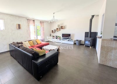 /international/fr/abeilhan-languedoc-roussillon-310108127193/