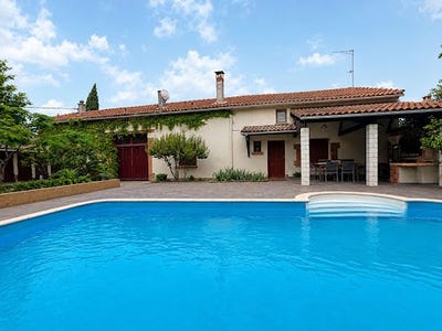 /international/fr/narbonne-languedoc-roussillon-310108455413/