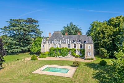 /international/fr/la-ferte-bernard-pays-de-la-loire-310100701633/
