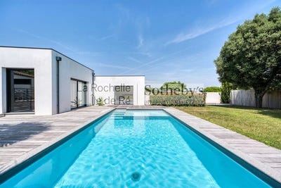 /international/fr/nieul-sur-mer-charente-310100225143/