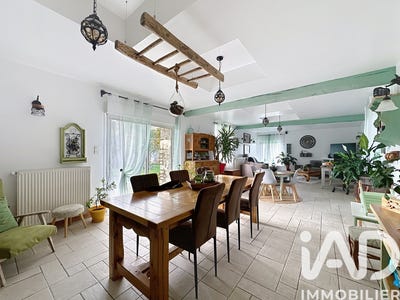 /international/fr/saint-varent-charente-310108270338/