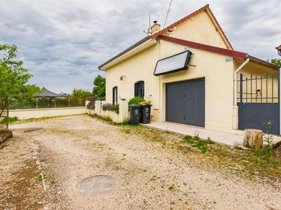 /international/fr/heuilley-sur-saone-burgundy-310108863712/