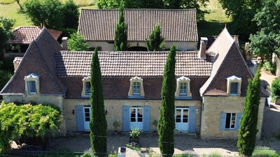 /international/fr/le-buisson-de-cadouin-aquitaine-310101209102/