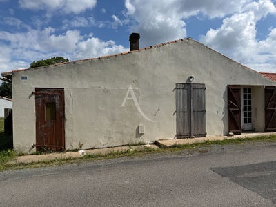 /international/fr/saint-avaugourd-des-landes-pays-de-la-loire-310107966940/