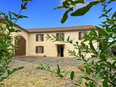 /international/fr/bassoues-midi-pyrenees-310100611499/?lang=en