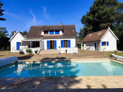 /international/fr/guecelard-pays-de-la-loire-310099312998/