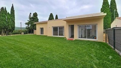 /international/fr/capestang-languedoc-roussillon-310109606710/
