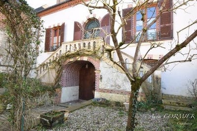 /international/fr/sully-sur-loire-centre-val-de-loire-310098905769/