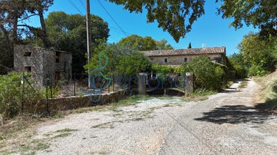 /international/fr/goudargues-languedoc-roussillon-310108973749/