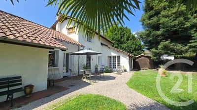 /international/fr/pau-rhone-310100521751/
