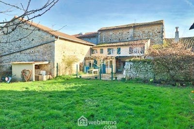 /international/fr/valence-en-poitou-charente-310104863705/