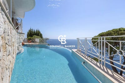 /international/fr/nice-provence-alpes-cote-d-azur-310108839020/