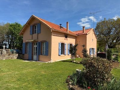 /international/fr/caylus-midi-pyrenees-310107648630/