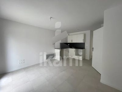 /international/fr/etampes-ile-de-france-310098890070/