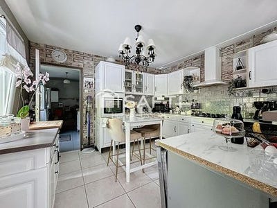 /international/fr/laigne-en-belin-pays-de-la-loire-310100184630/